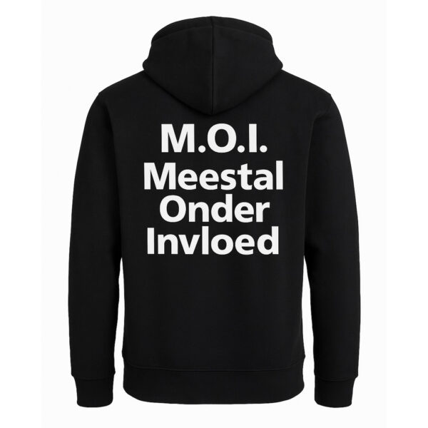 Atjoow Hoodie M.O.I. (Meestal Onder Onvloed) Zwart